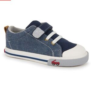 See Kai Run low top toddler size 5